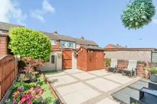 Joffre Avenue, CASTLEFORD