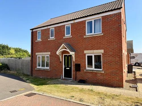 Cornmill Close, Farcet, Peterboroughphoto