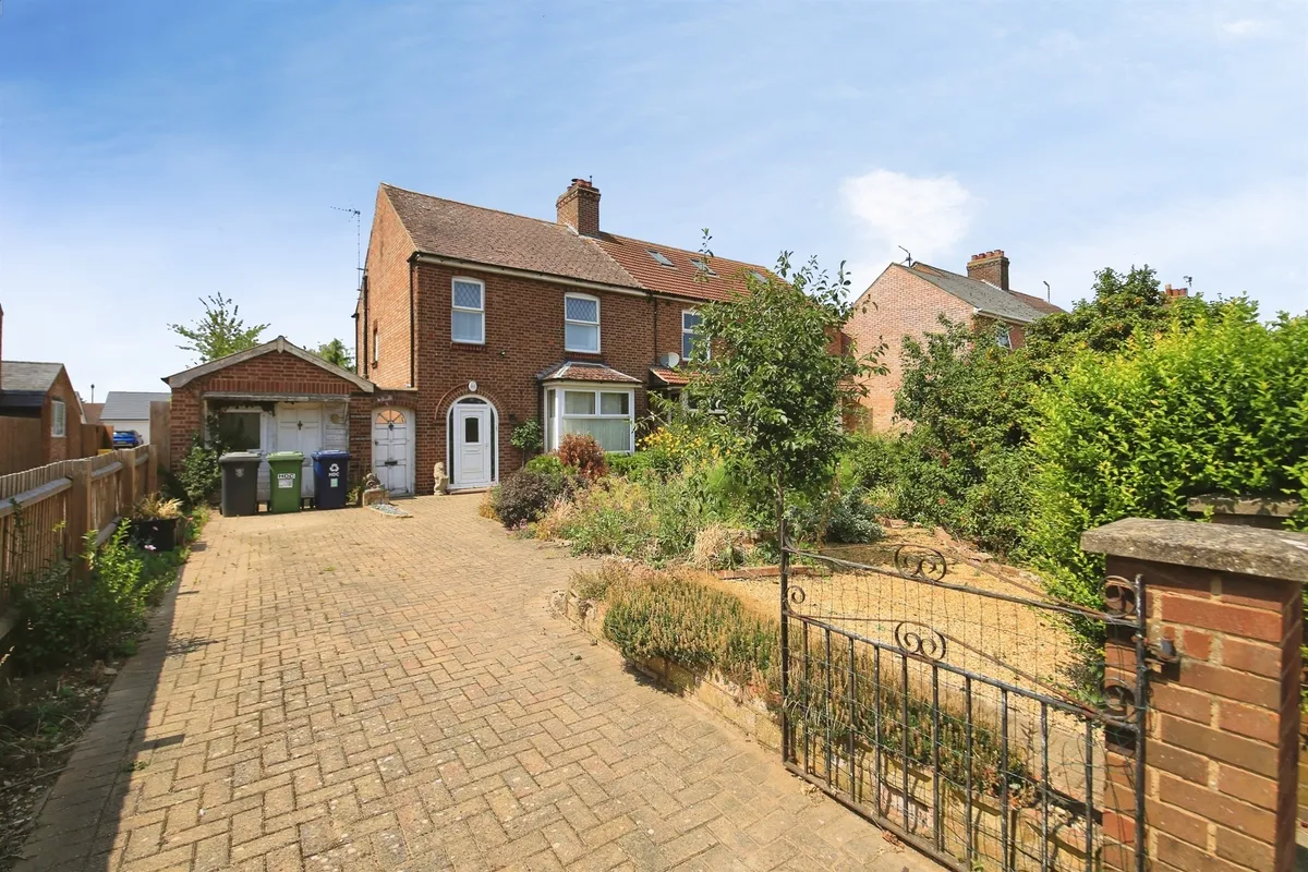 Peterborough Road, Farcet, Peterborough