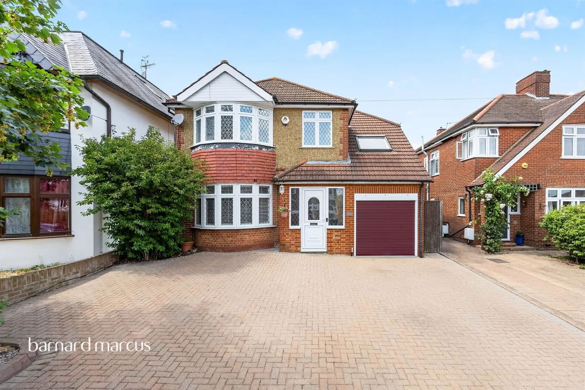 Collingwood Avenue, Surbiton
