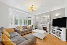 Collingwood Avenue, Surbiton