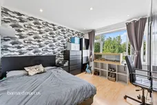 Collingwood Avenue, Surbiton