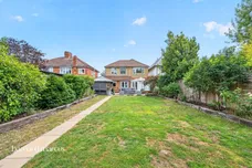 Collingwood Avenue, Surbiton
