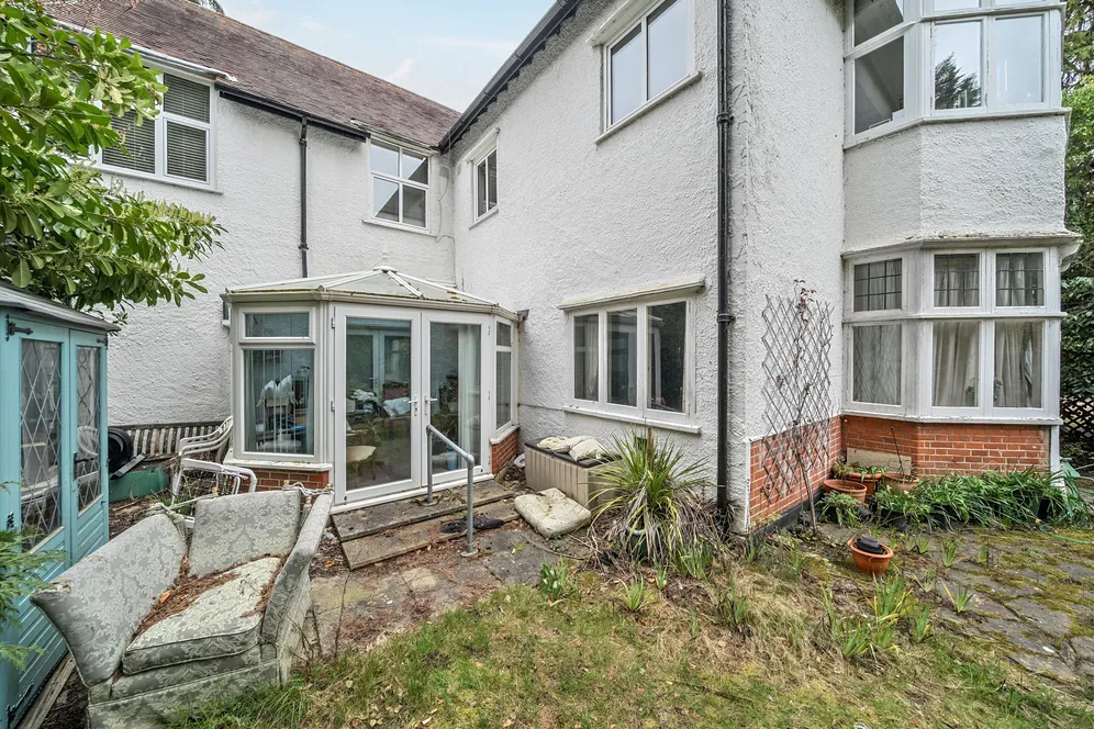 Old Woking Road, West Byfleet, KT14 photo 12
