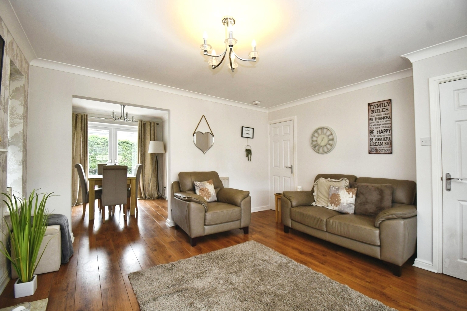 Kestrel Avenue, Hull Image 6
