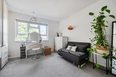 Courtlands, Maidenhead