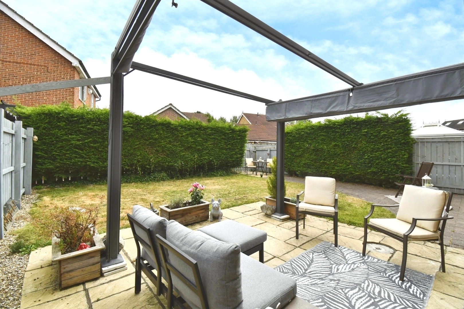 Kestrel Avenue, Hull Image 27