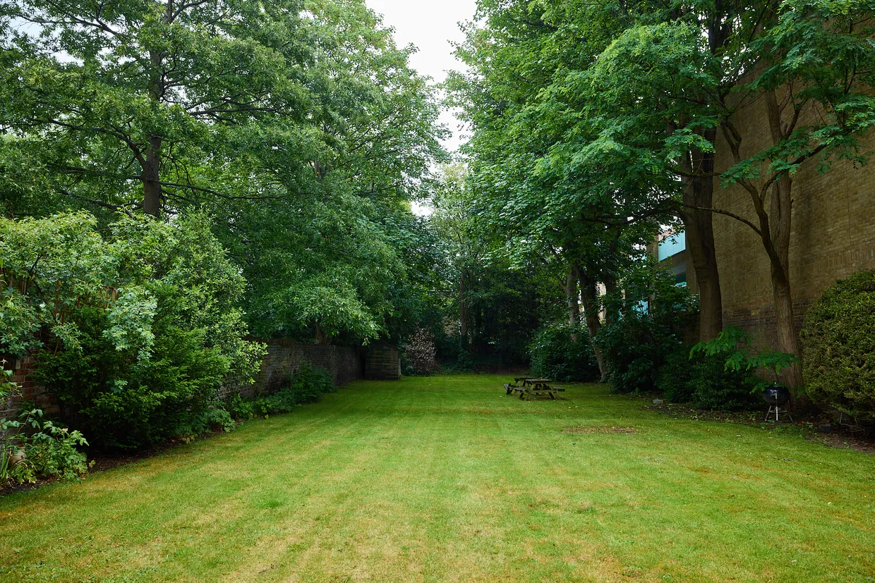 361 Clapham Road, London, SW9 photo 28