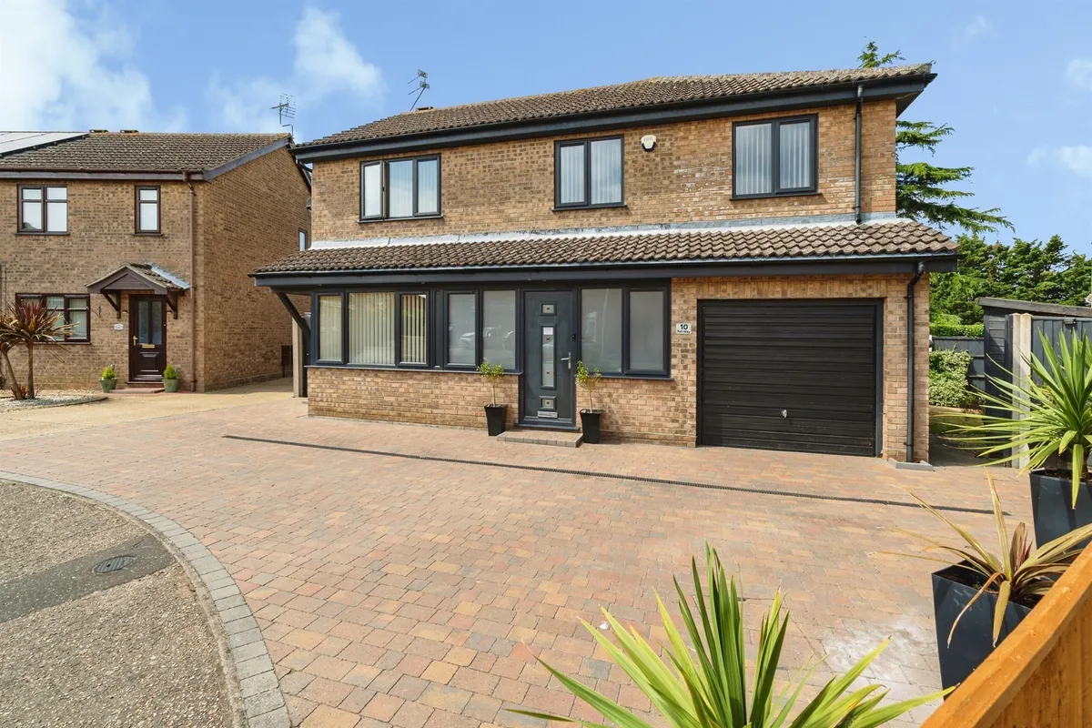Fell Way, Bradwell, Great Yarmouth