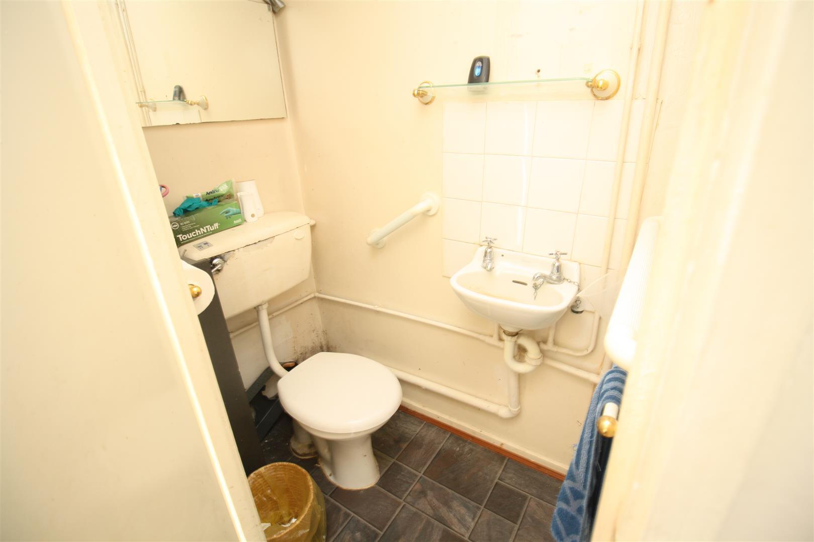 Kinloch Place, Bletchley, Milton Keynes Image 3