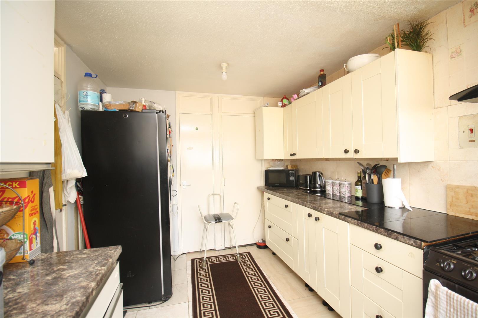 Kinloch Place, Bletchley, Milton Keynes Image 5