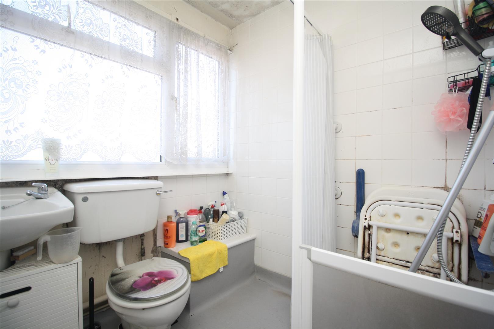 Kinloch Place, Bletchley, Milton Keynes Image 9