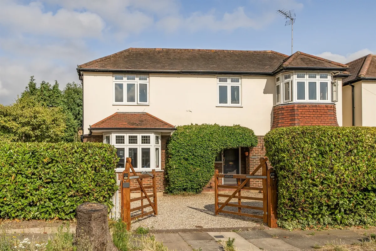 Chalkwell Park Avenue, ENFIELD