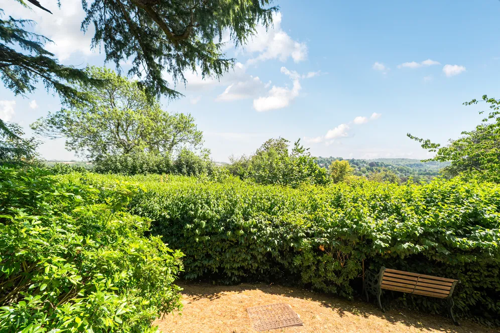 St. Mary's Mount, Caterham, CR3 photo 2