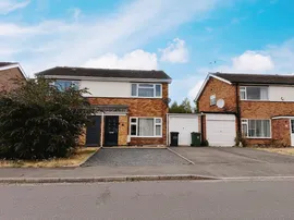 Buckingham Drive, LOUGHBOROUGH photo