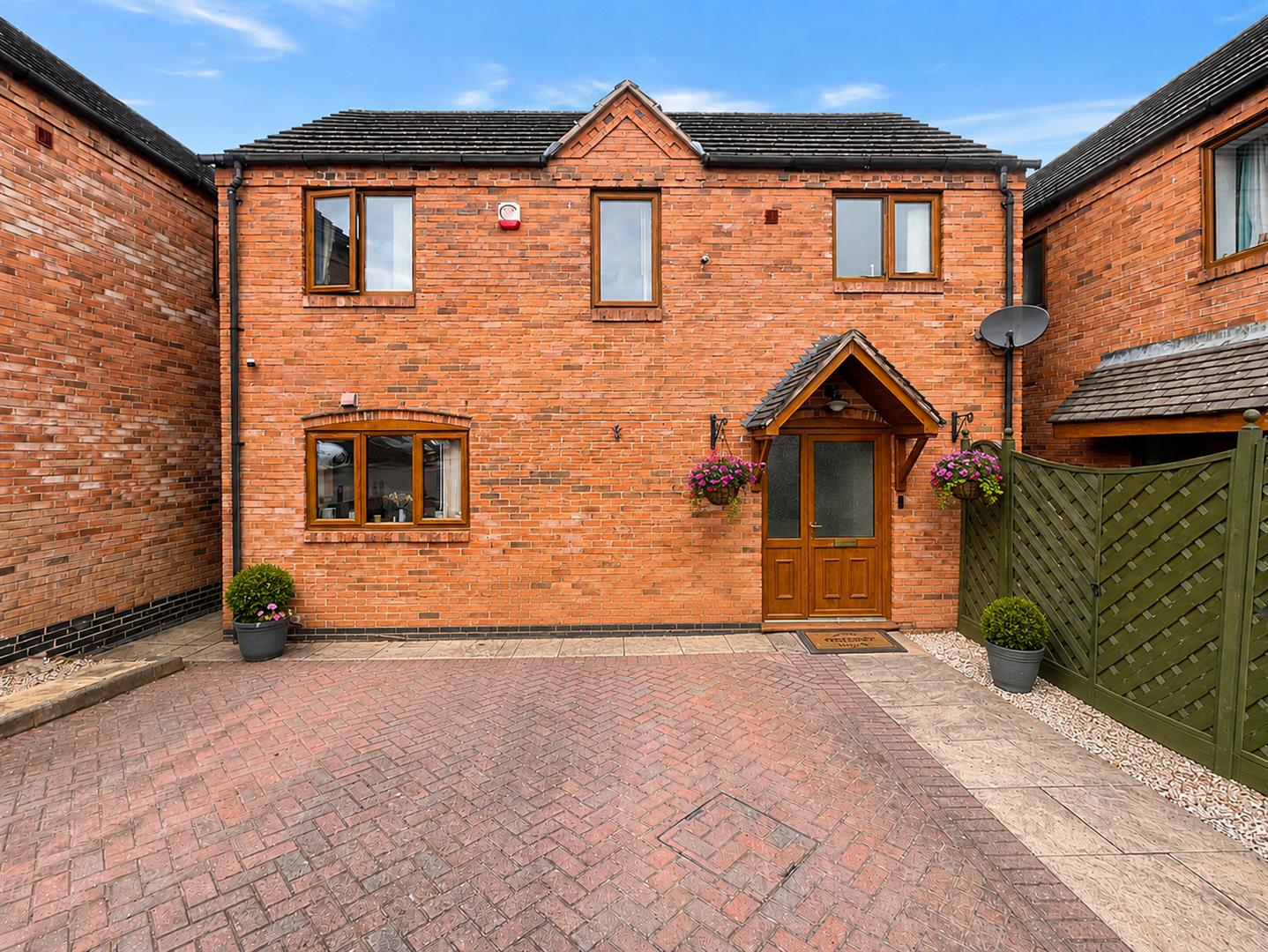 Oversetts Road, Newhall, Swadlincote Image 1