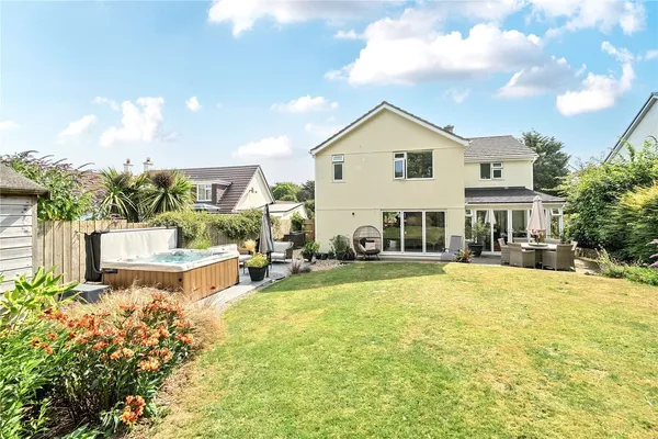 Ridgewood Close, St. Austell, PL26 photo 18