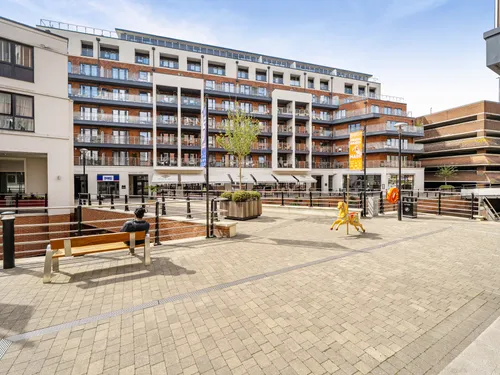The Colonnade, MAIDENHEADphoto
