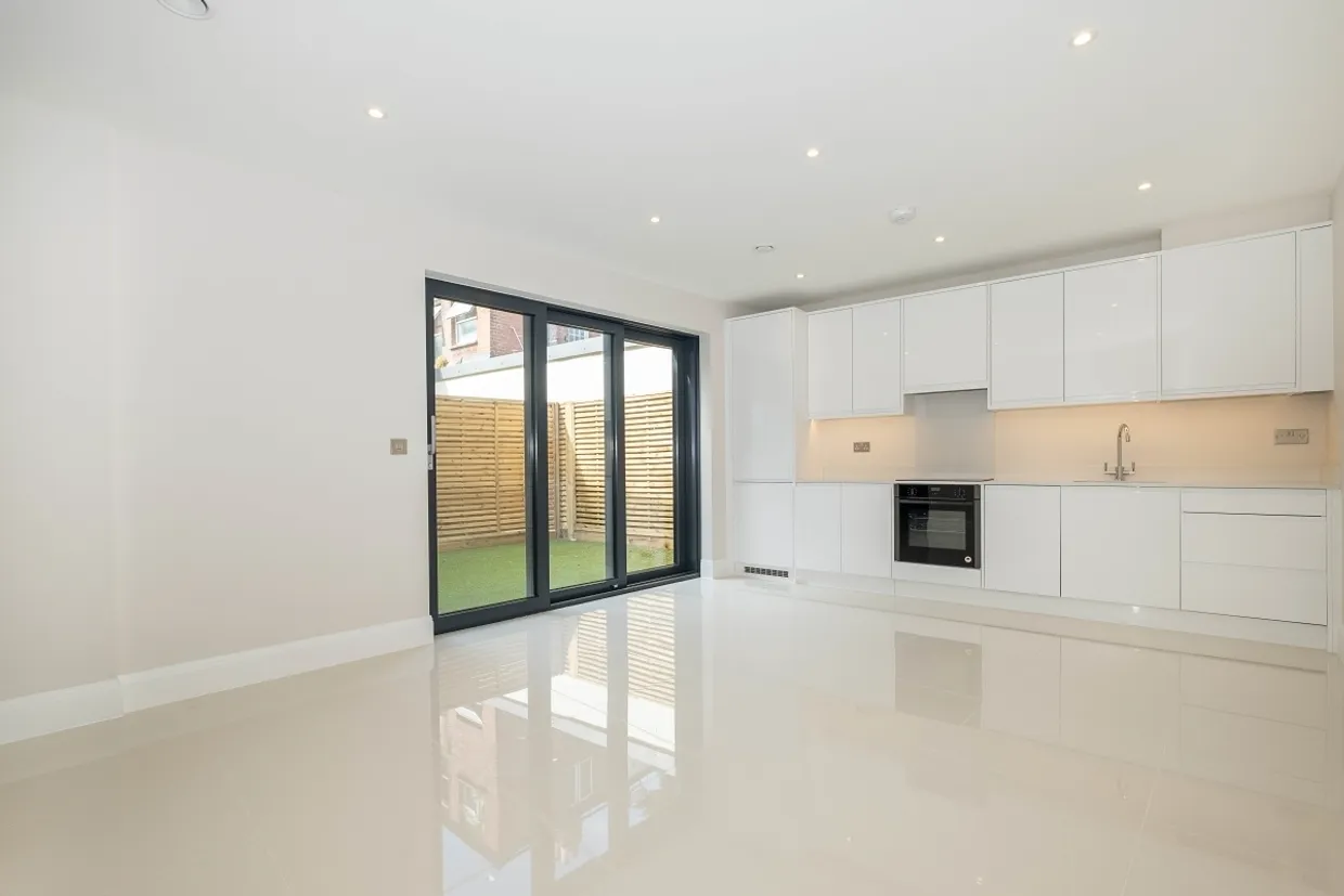 Merton Road London SW19 photo 1