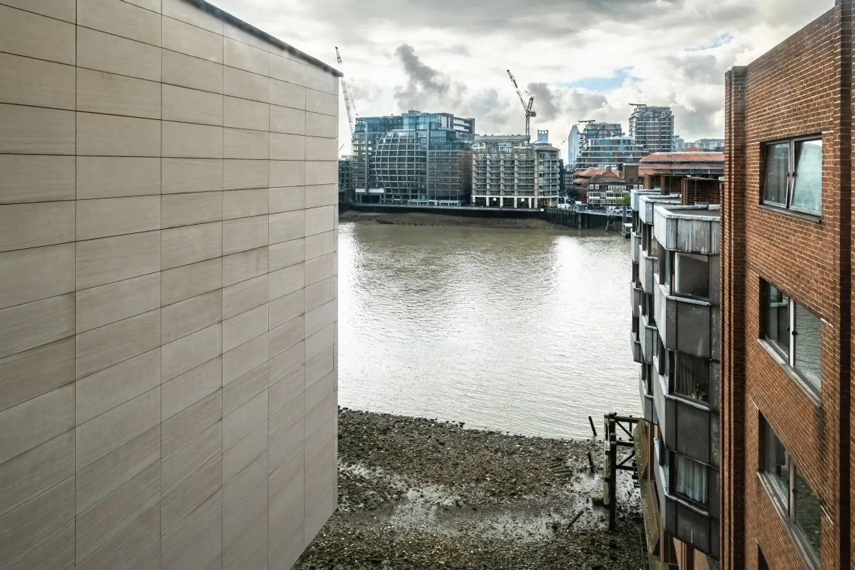 Upper Thames Street London EC4V photo 4