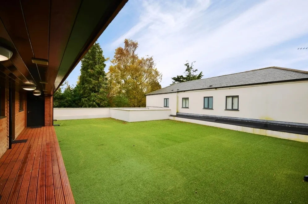 331 Uxbridge Road Rickmansworth WD3 photo 3