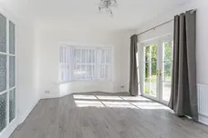 Dog Kennel Lane Chorleywood WD3 photo 5