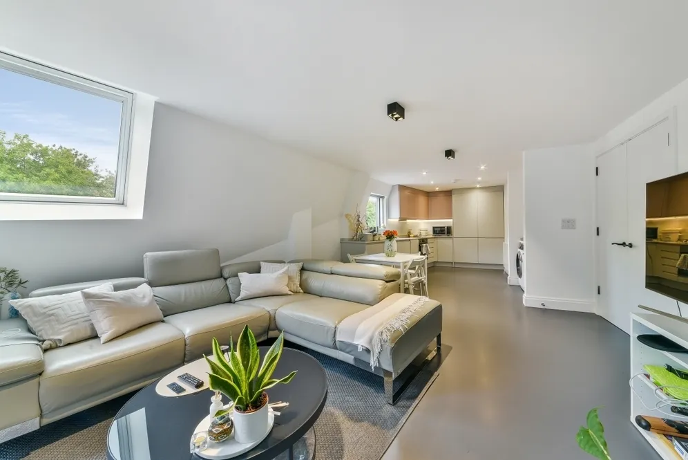 Beadnell Court London SE23 photo 9