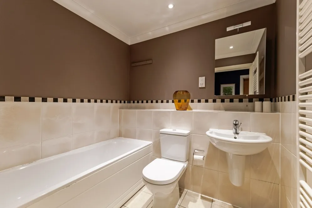 Maxwell Road Beaconsfield HP9 photo 8
