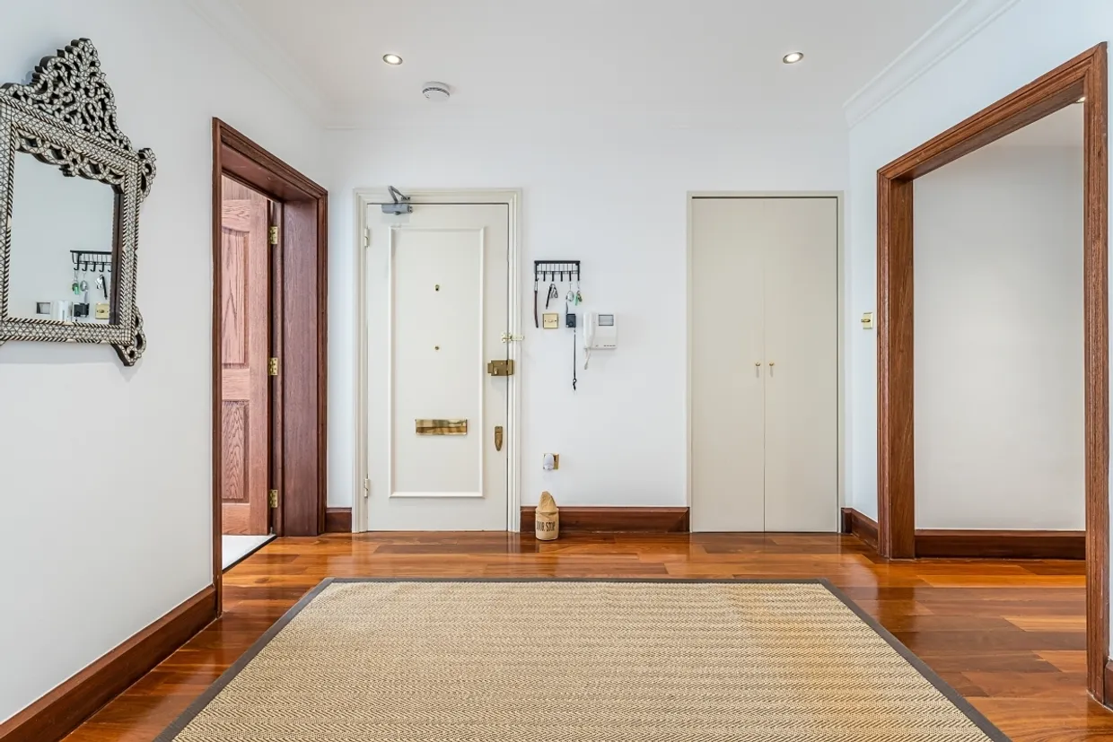 Princes Gate Knightsbridge SW7 photo 9