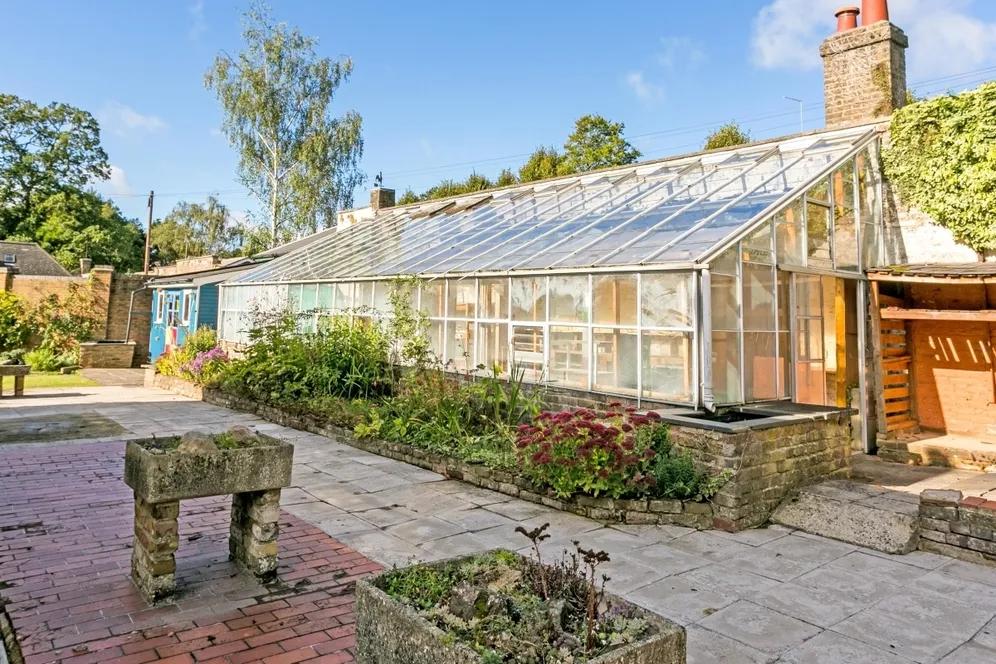 Dog Kennel Lane Chorleywood WD3 photo 14