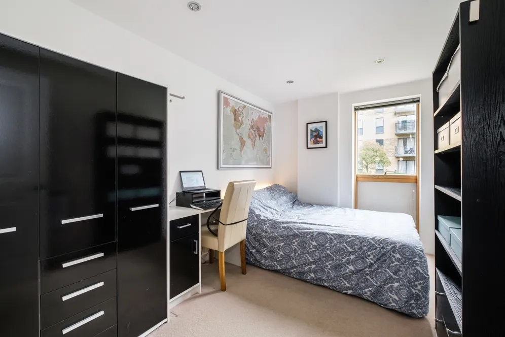 Durnsford Road London SW19 photo 6