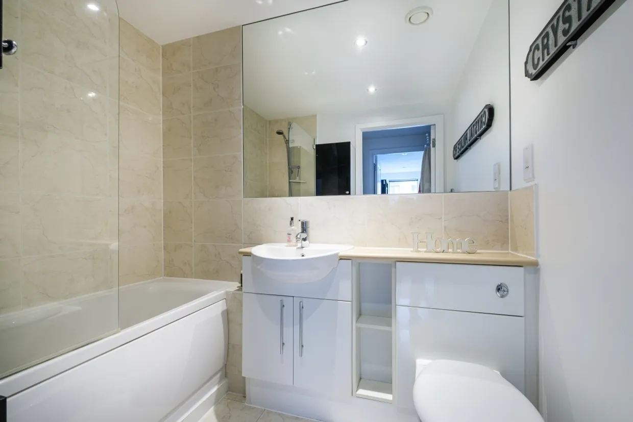 Durnsford Road London SW19 photo 9