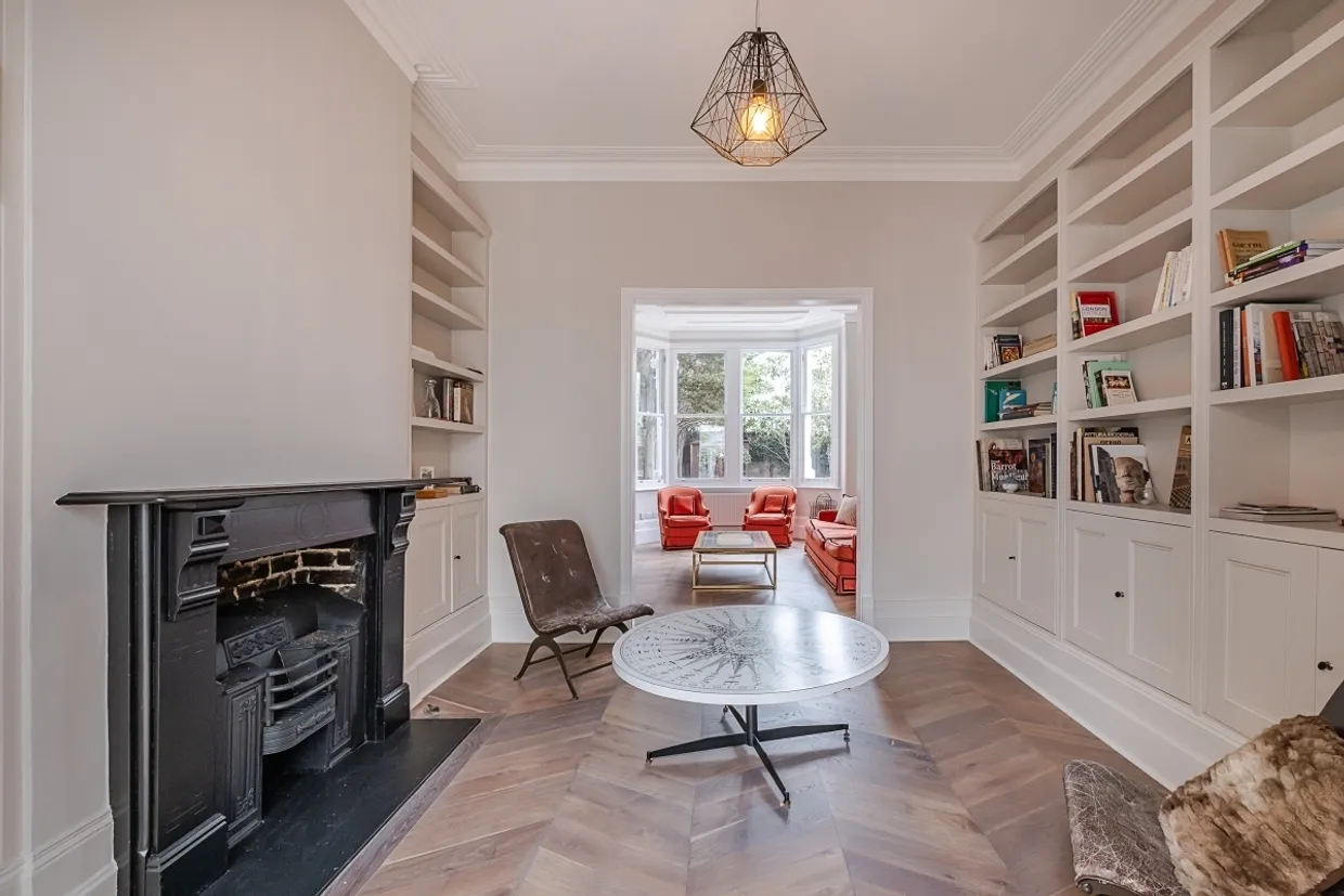 Clapham Common North Side London SW4 photo 8
