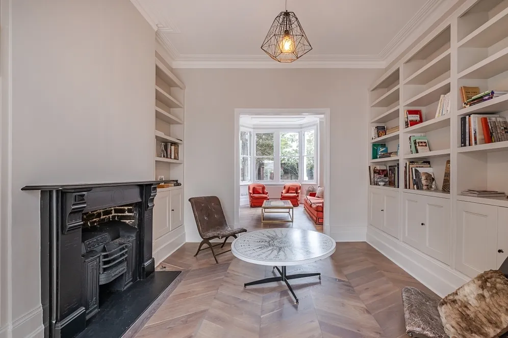 Clapham Common North Side London SW4 photo 8