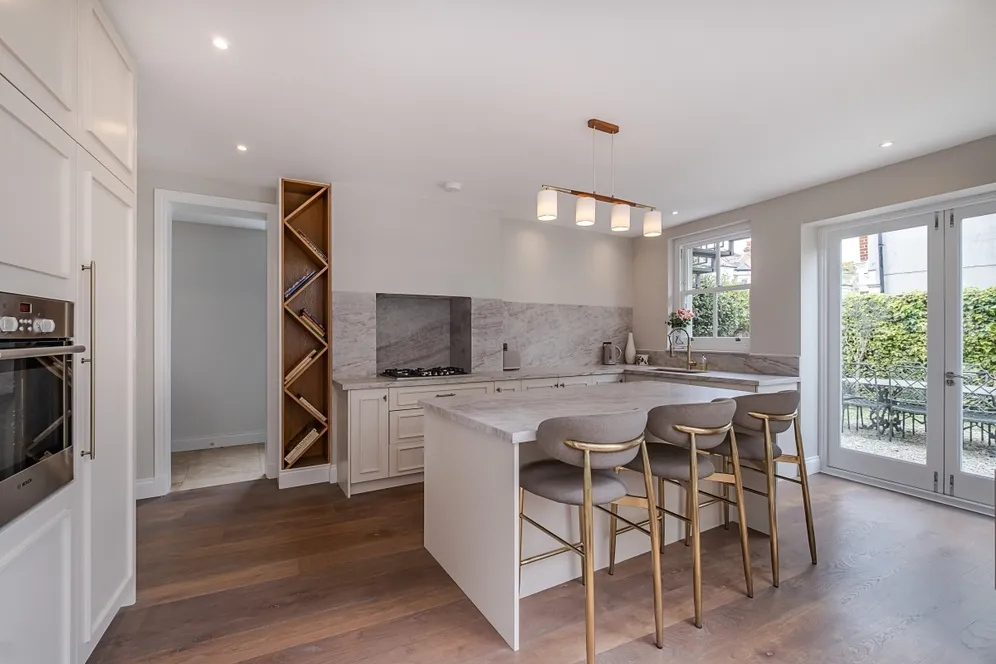 Clapham Common North Side London SW4 photo 11