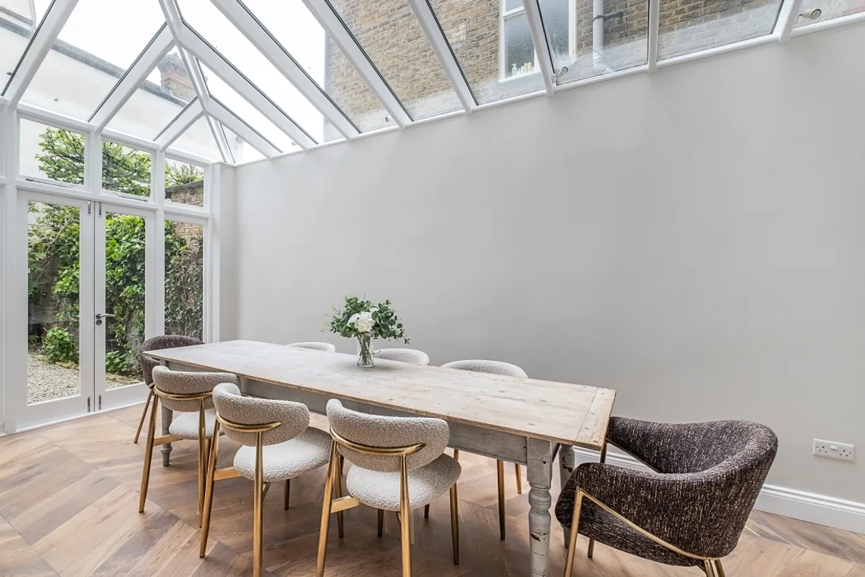 Clapham Common North Side London SW4 photo 18