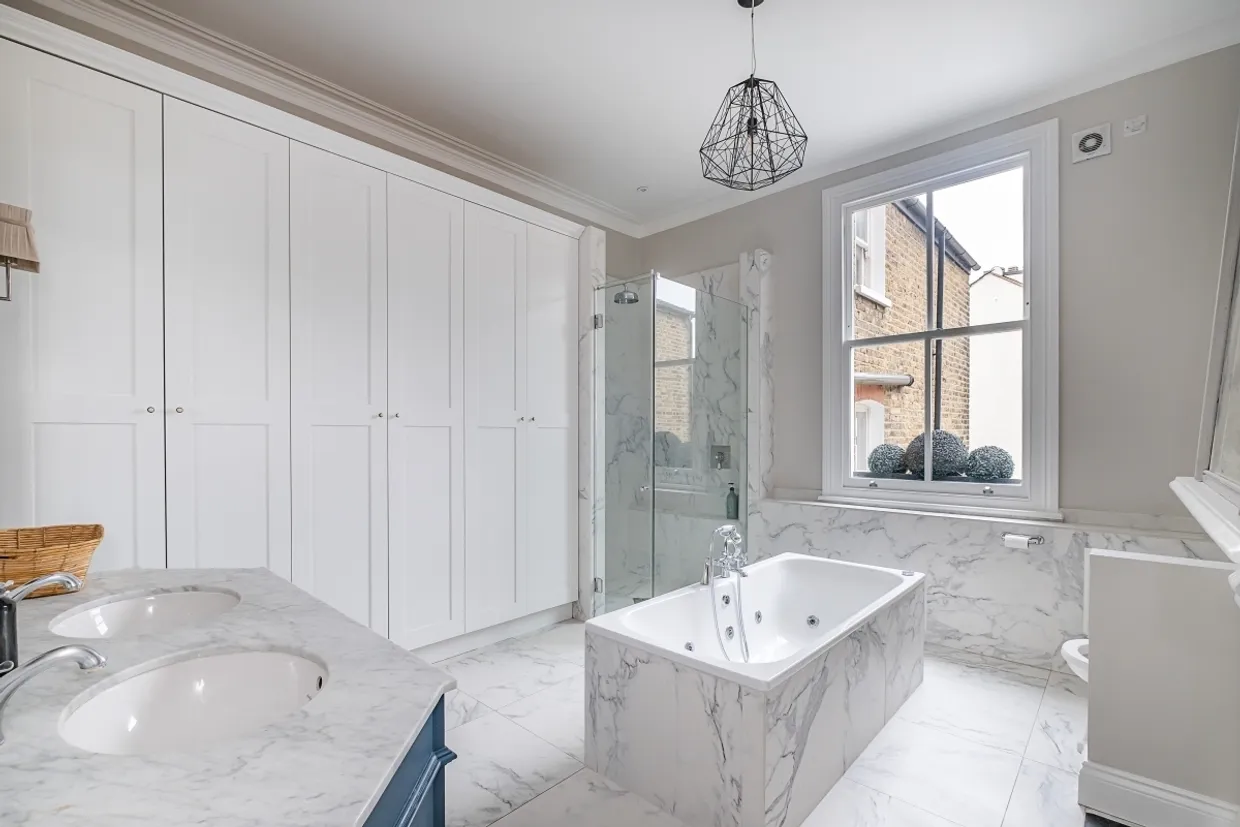 Clapham Common North Side London SW4 photo 30