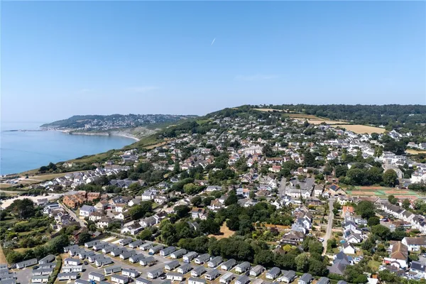 Meadow Way, Charmouth, DT6 photo 1