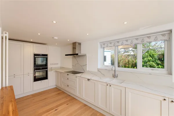 Meadow Way, Charmouth, DT6 photo 17