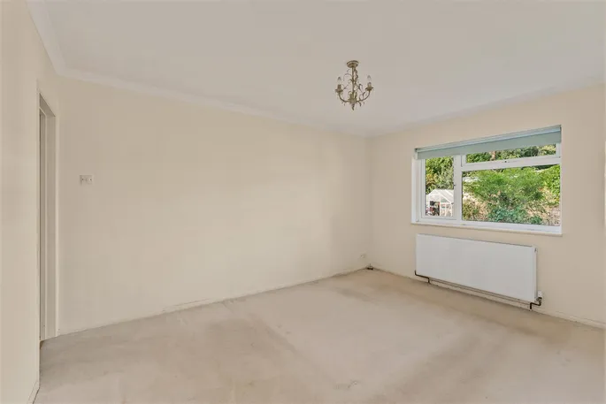 Property carousel image 12
