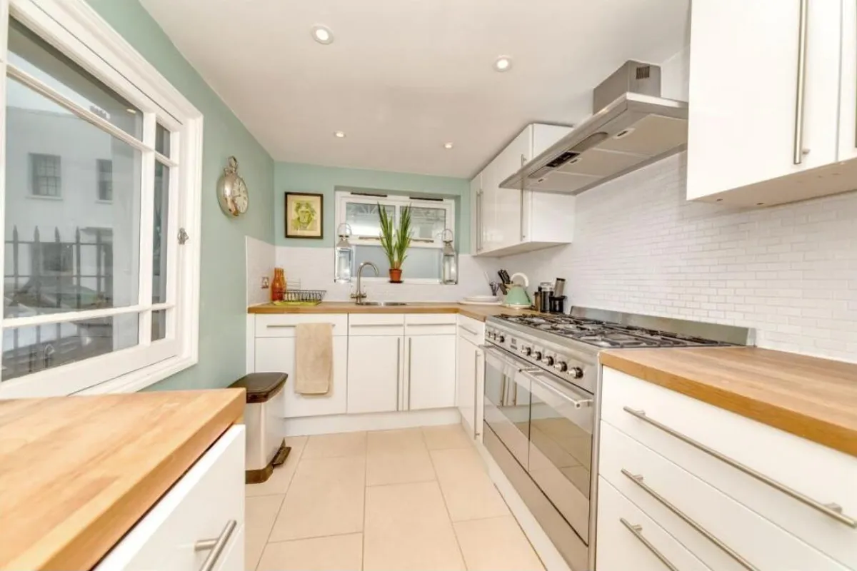 Nowell Road, LONDON