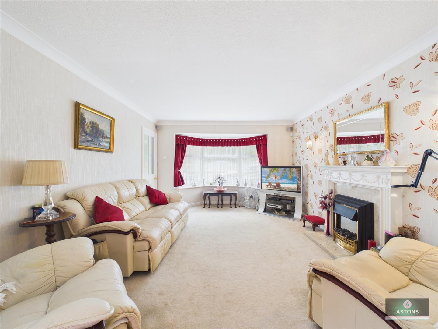 Peverel Road, Ifield, Crawley Image 5