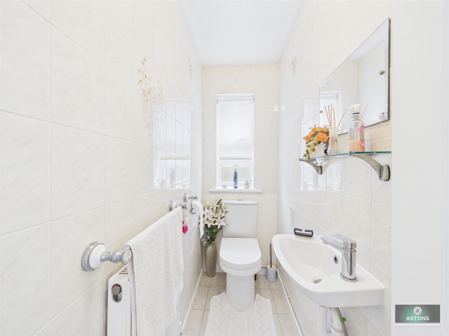 Peverel Road, Ifield, Crawley Image 11
