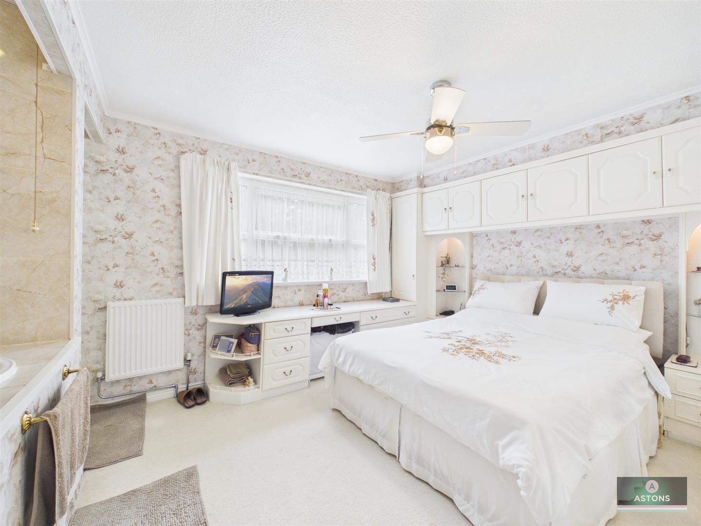 Peverel Road, Ifield, Crawley Image 13