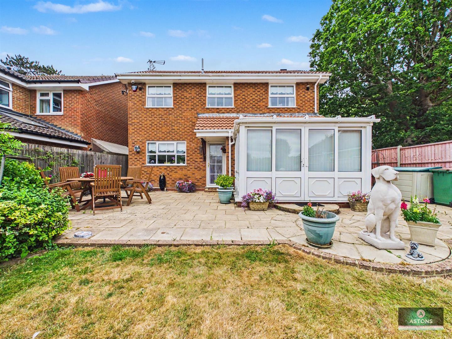 Peverel Road, Ifield, Crawley Image 19