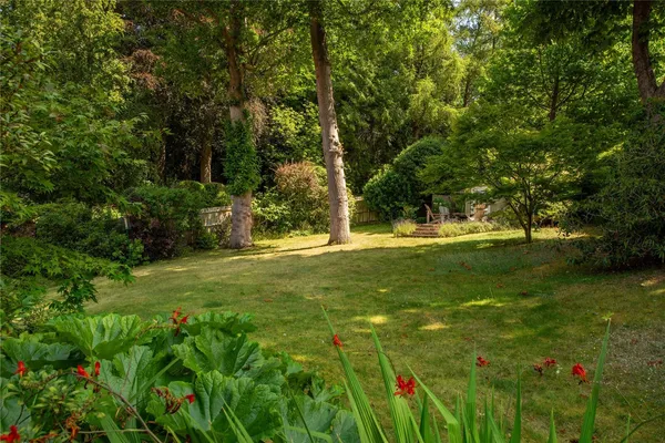 Ladyegate Close, Dorking, RH5 photo 17