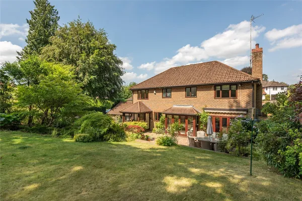 Ladyegate Close, Dorking, RH5 photo 18
