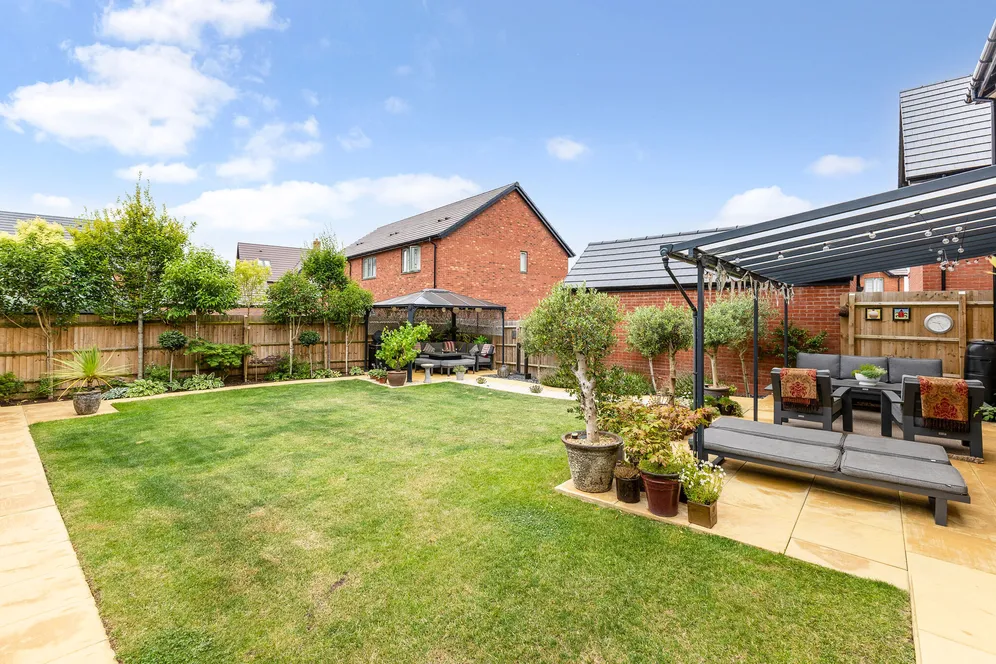 Olver Rd, Shackleton Village, CV37 photo 12