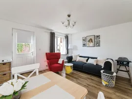 Acorn Close, Lyme Regis thumb 2