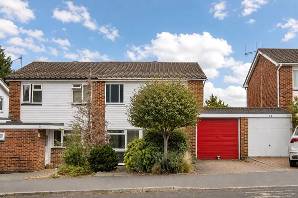 Pontoise Close, Sevenoaks, TN13 photo 1